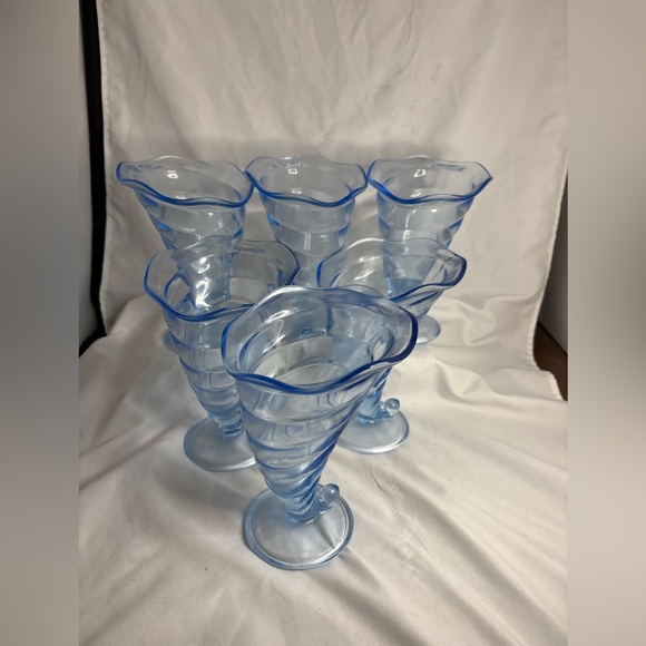 6-Italian Bromioli Rocco blue glass dessert dishes - Picture 6 of 7